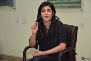Shruti Haasan Interview About Premam Movie